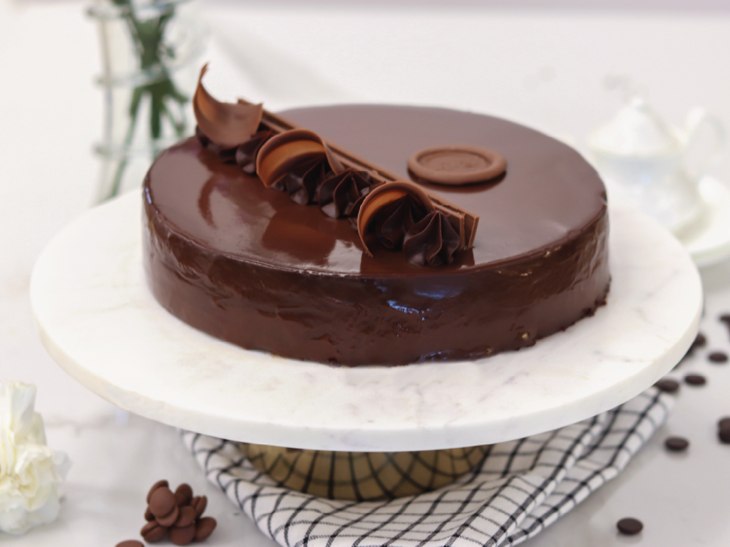 Triple-chocolate crackle crunch cake | Women's Weekly Food