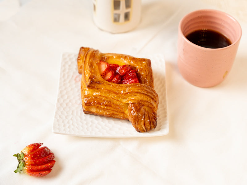 Strawberry Custard Danish 🟢